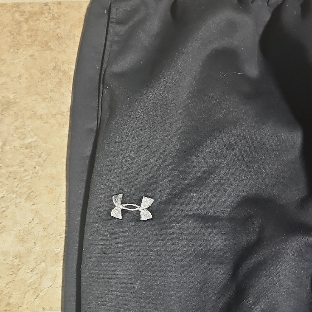 Under Armour Black Sweatpants - Picture 2 of 4